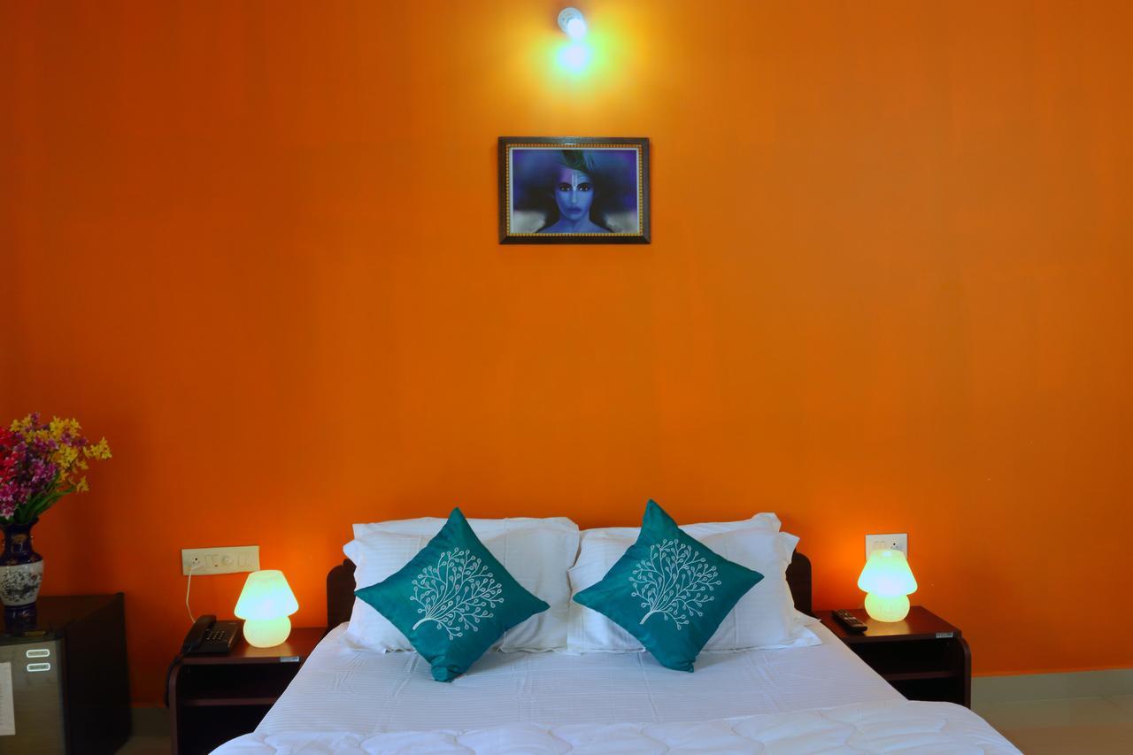 Dreams Palm Beach Resort Calangute Buitenkant foto